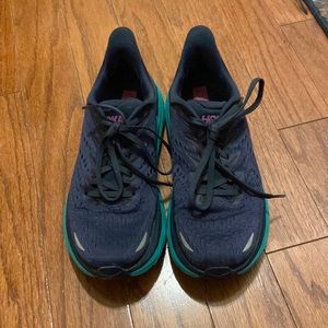 Hoka Clifton 8